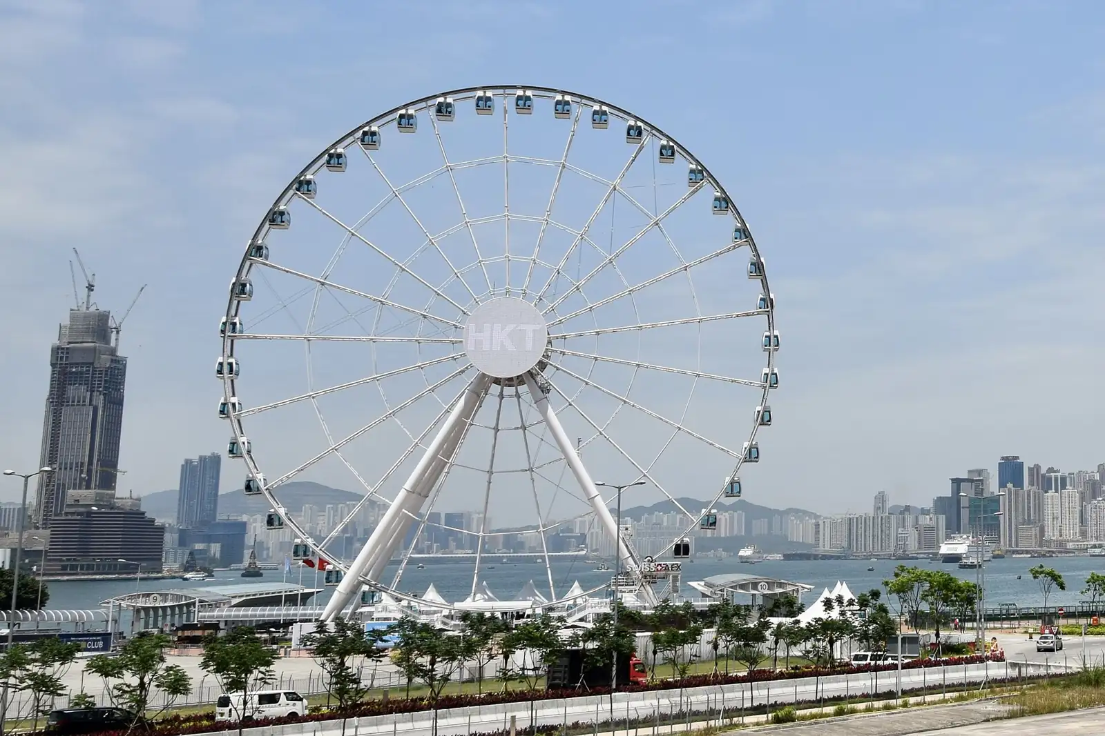 中環海濱嘅香港摩天輪