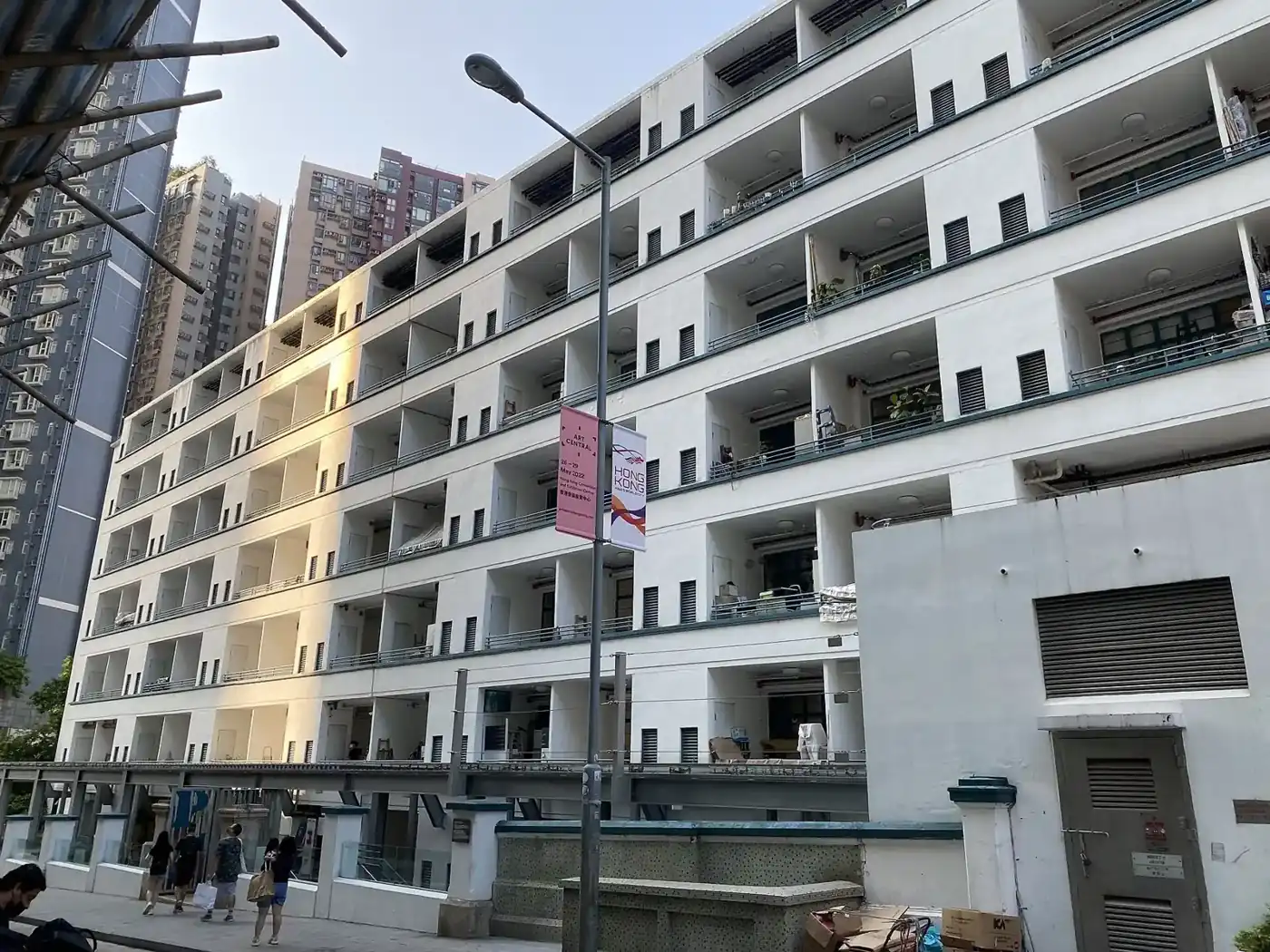 元創方白色大樓同露台